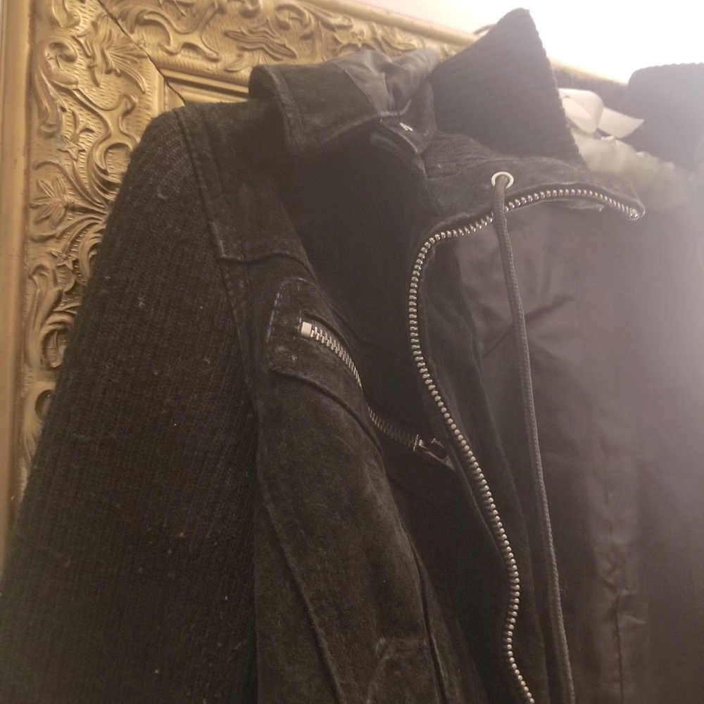 Jacket - Picture 3 of 4